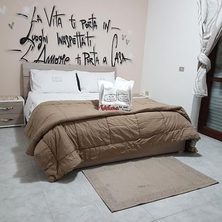 B&B La Dolce Notte Santa Maria Capua Vetere Buitenkant foto